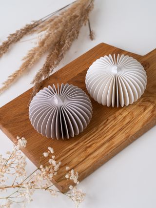 Dýňová sezóna v plném proudu 🎃už jste dlabali? Pokud ne, tak tyhle eko plastové ala papírové super cute dýněčky jsou...